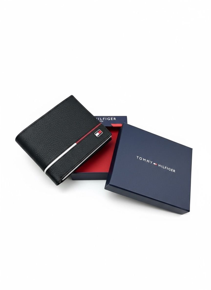 Tommy Hilfiger Urban Black Pebbled Leather Bi-Fold Wallet in Signature Gift Box
