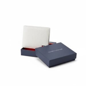 Tommy Hilfiger Signature White Leather Bi-Fold Wallet in Classic Gift Box